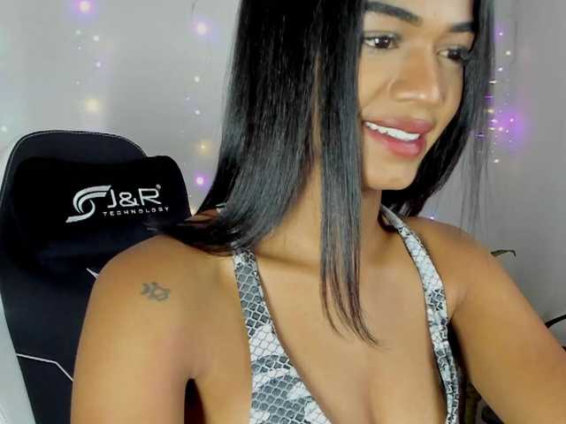BarbieHotLaura live cam on BongaCams