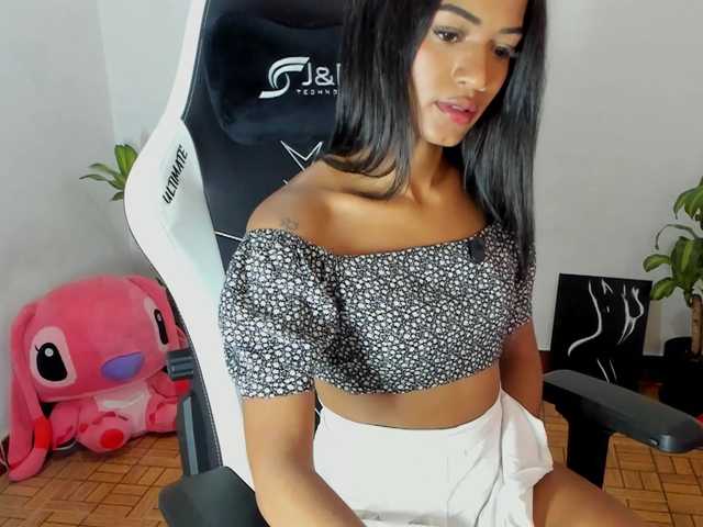 BarbieHotLaura live cam on BongaCams