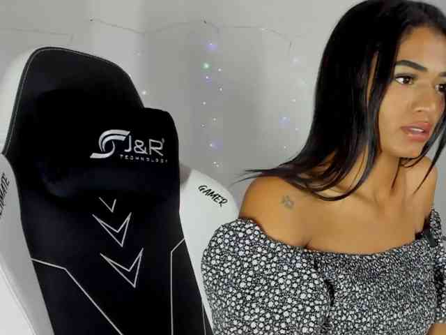 Barbiecollins webcam