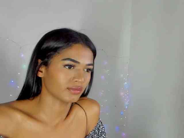 Barbiecollins webcam