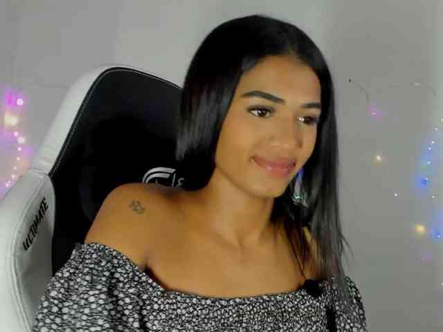 Barbiecollins webcam