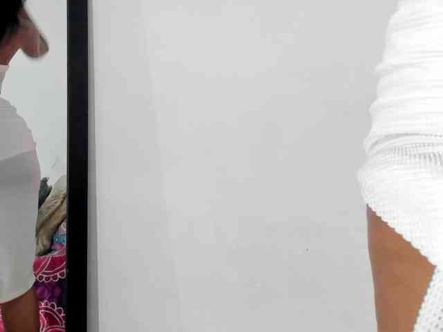 BarbieHotLaura webcam