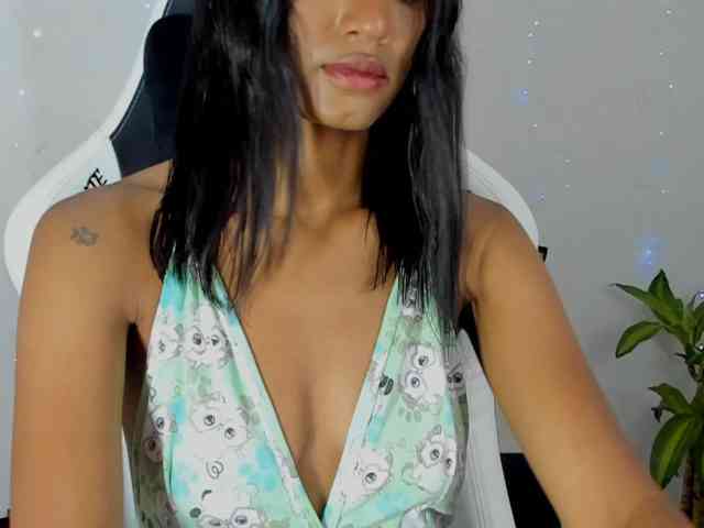 Barbiecollins webcam