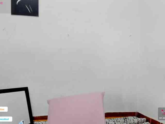 BarbieHotLaura webcam