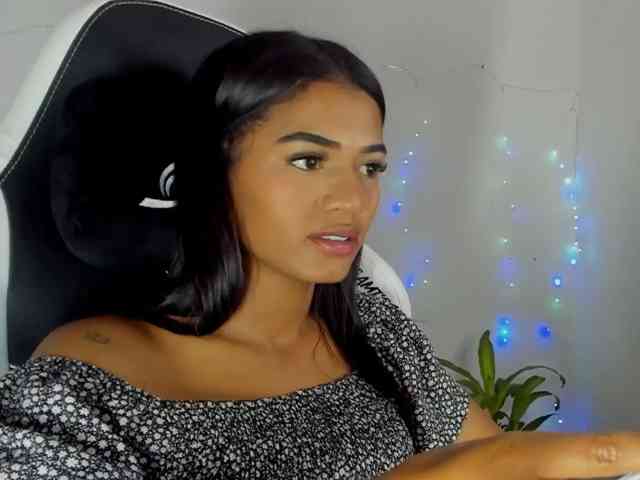 Barbiecollins webcam