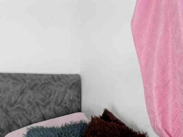 BarbieHotLaura webcam