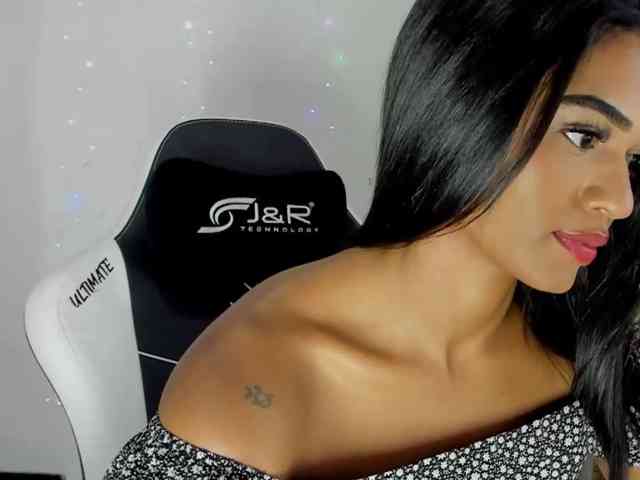 Barbiecollins webcam