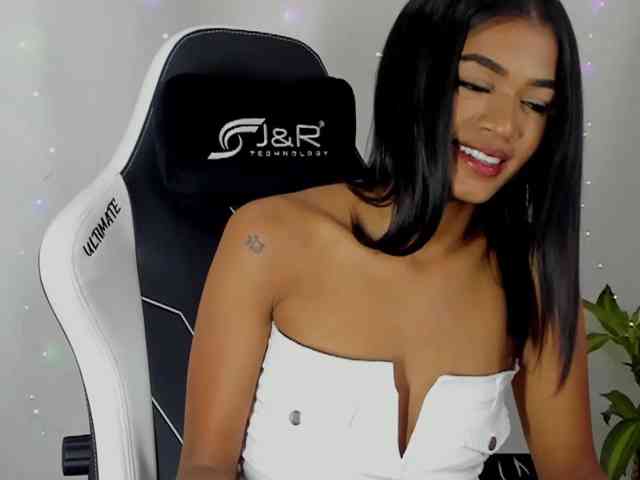 Barbiecollins webcam