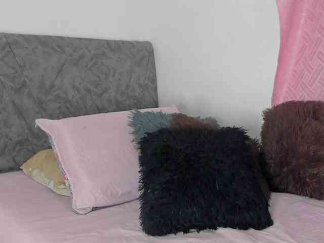 BarbieHotLaura Live Webcam on BongaCams