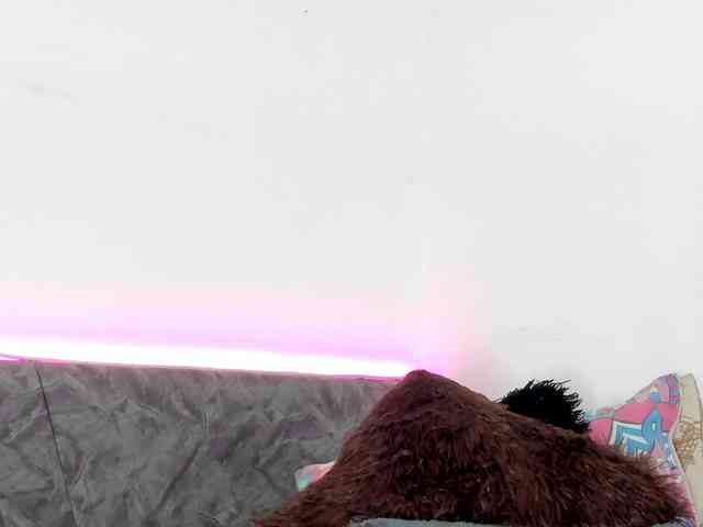 BarbieHotLaura webcam