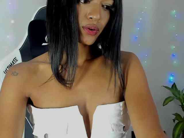 Barbiecollins webcam