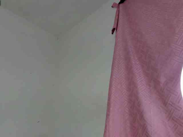 BarbieHotLaura webcam