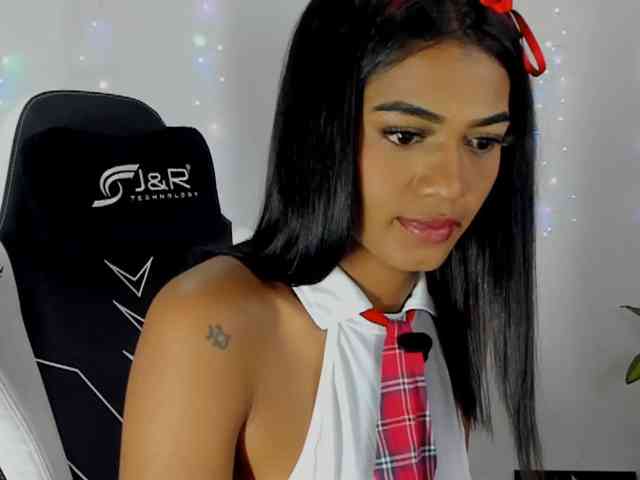 Barbiecollins webcam