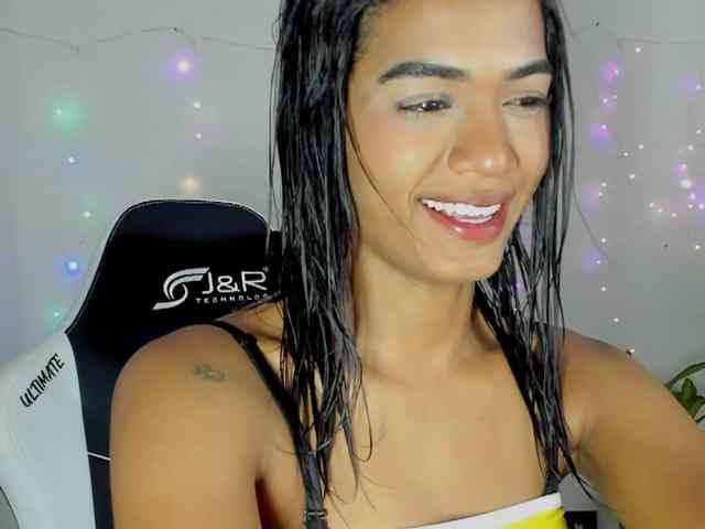 Barbiecollins webcam