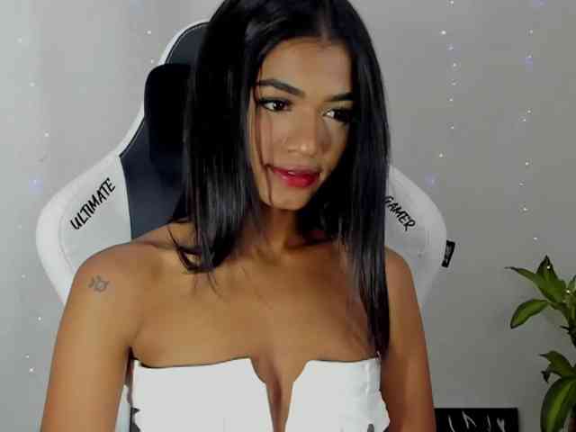 Barbiecollins webcam