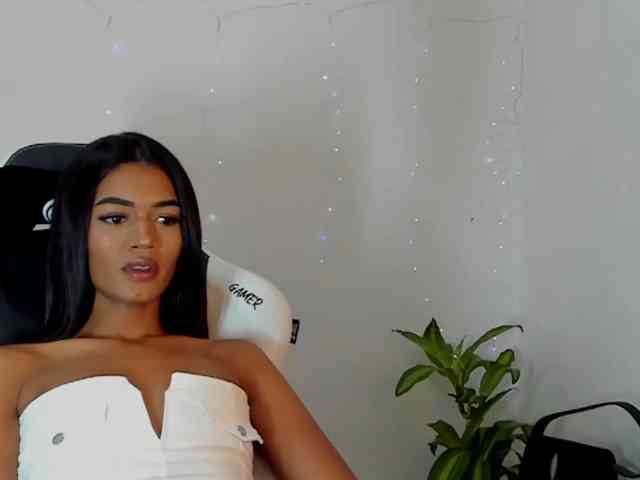 Barbiecollins webcam