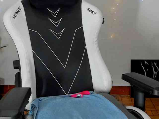 Barbiecollins webcam