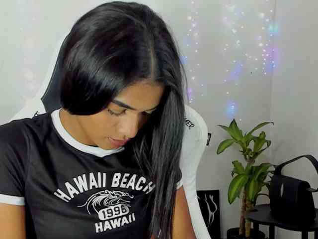 Barbiecollins webcam