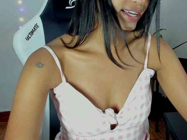 Barbiecollins webcam