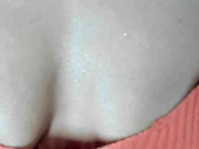 BarbieHotLaura webcam