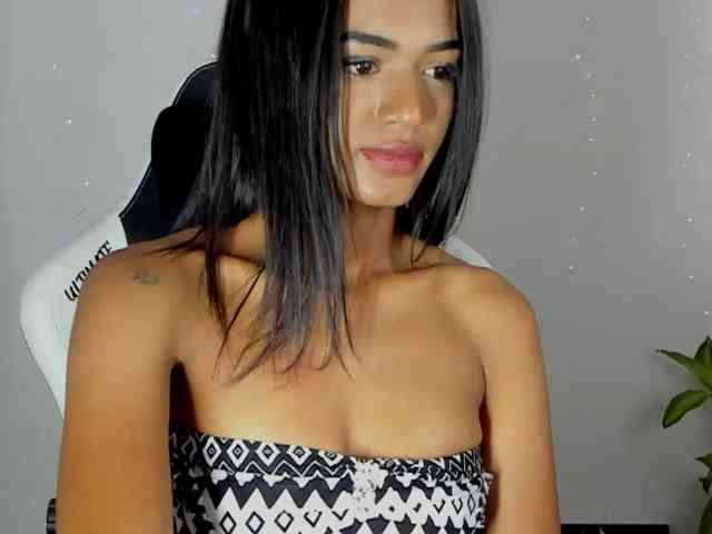 Barbiecollins webcam