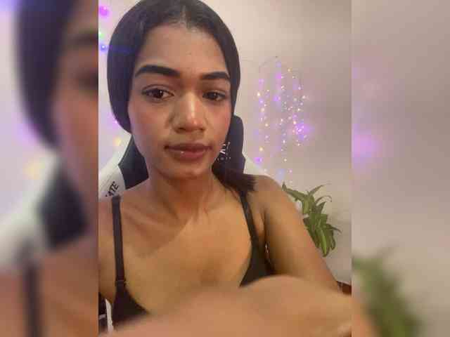 Barbiecollins webcam