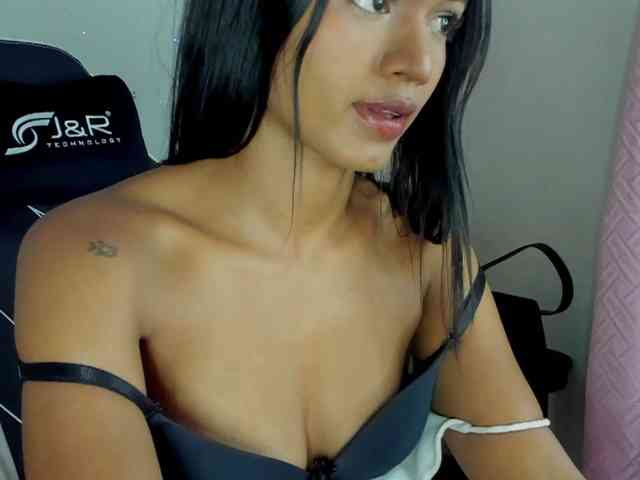 Barbiecollins webcam