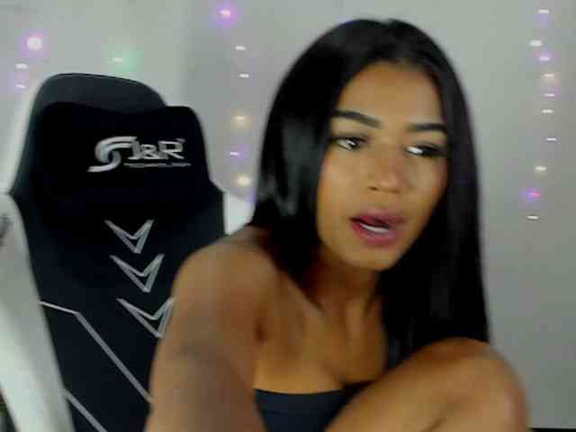 Barbiecollins webcam