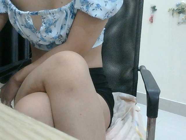Yuichan live cam on BongaCams