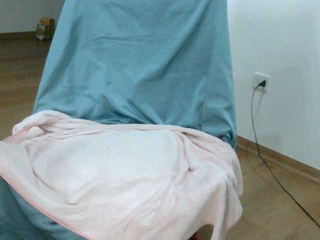 Yuichan live cam on BongaCams
