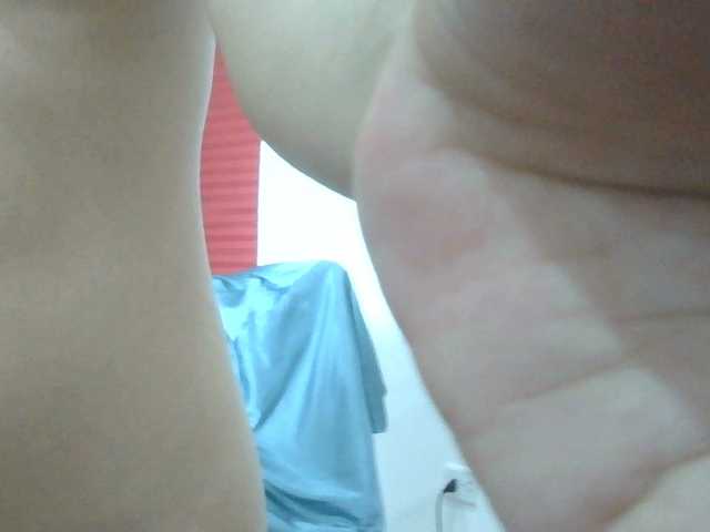 Yuichan live cam on BongaCams