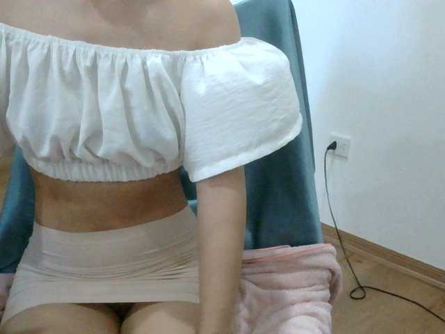 Yuichan live cam on BongaCams