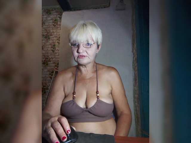 NikaGold45 live cam on BongaCams