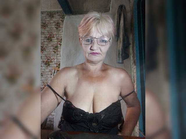 NikaGold45 live cam on BongaCams