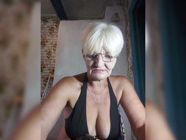 NikaGold45 live cam on BongaCams