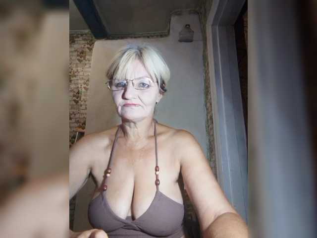 NikaGold45, en vivo ahora en BongaCams