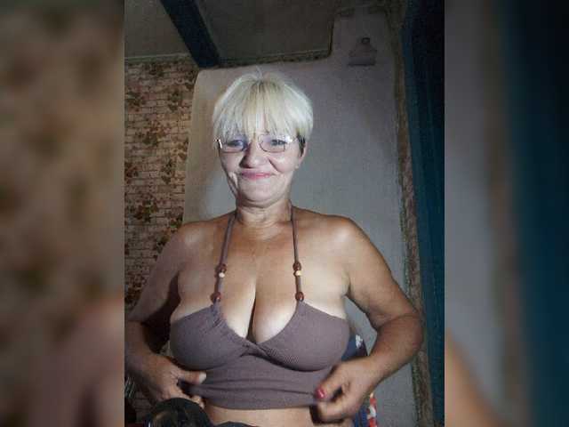 NikaGold45 live cam on BongaCams