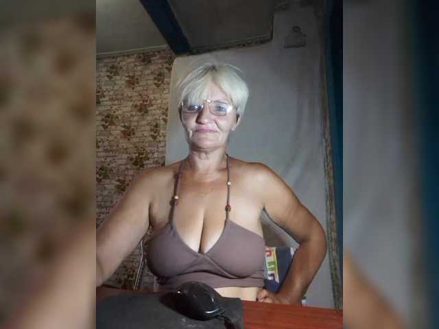 NikaGold45 live cam on BongaCams