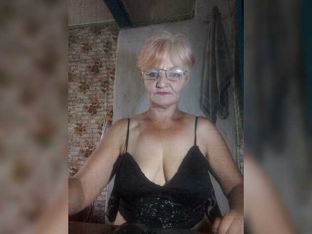 NikaGold45 live cam on BongaCams