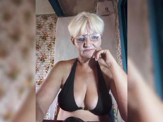 NikaGold45 live cam on BongaCams