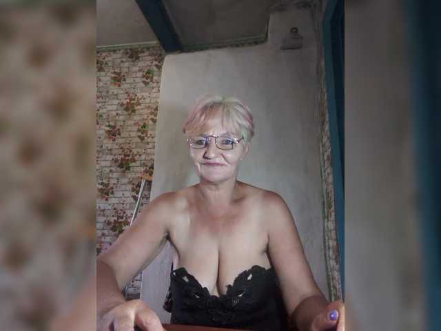 NikaGold45 live cam on BongaCams