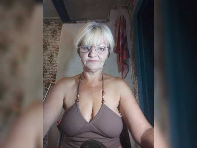 NikaGold45 live cam on BongaCams