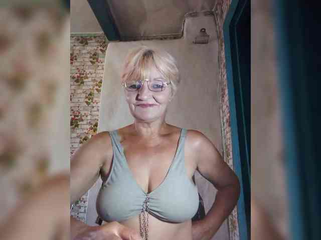 NikaGold45 Sex Cam Show