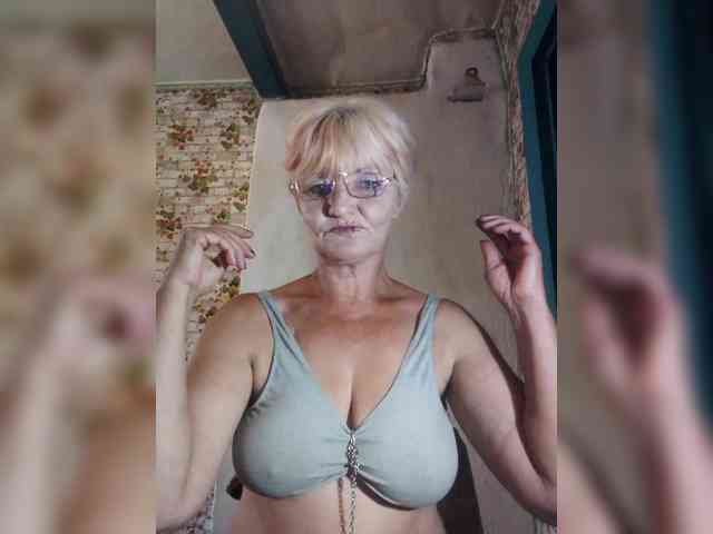 NikaGold45 Sex Cam Show