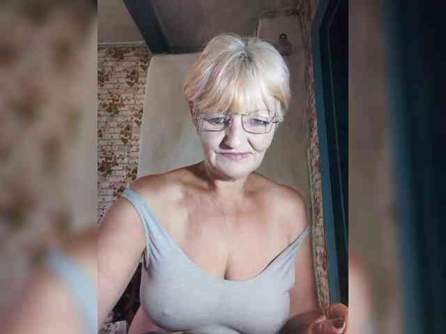 NikaGold45 Sex Cam Show
