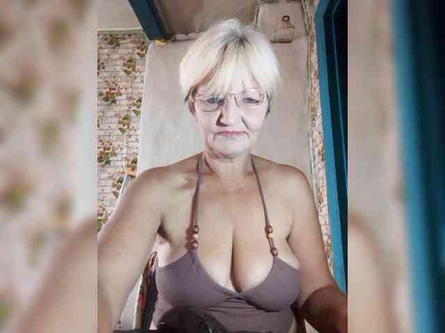 NikaGold45 webcam