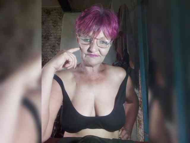 NikaGold45 webcam