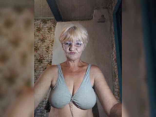 NikaGold45 Sex Cam Show