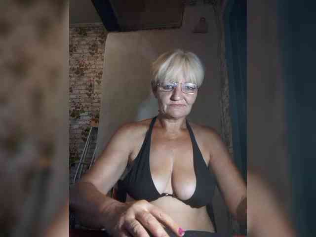 NikaGold45 webcam