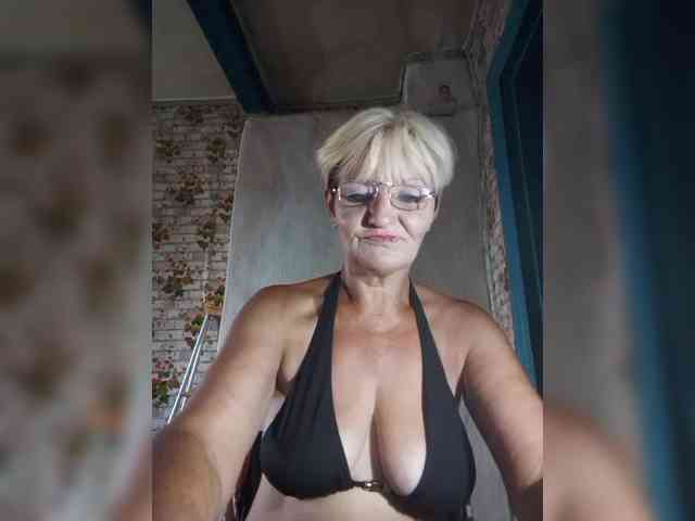 NikaGold45 webcam